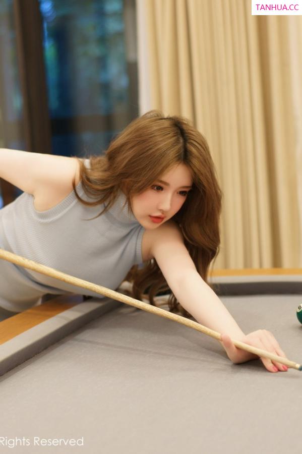 小海臀  [XiuRen]高清写真图 2023.01.04 No.6085 小海臀Rena 美臀丰腴第9张图片